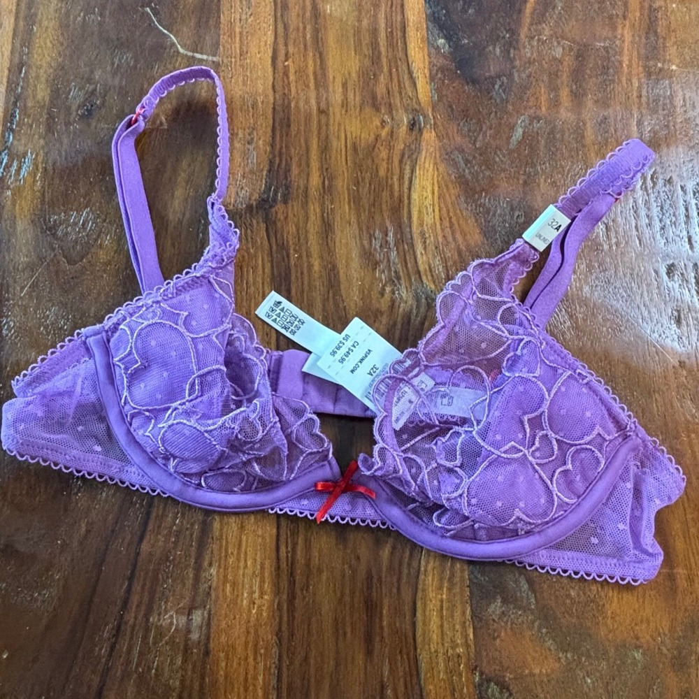 Victoria's Secret PINK Purple Lace Unlined Underwire Bra 32A Hearts Red Bow NEW